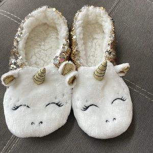Size S/M unicorn white and gold slippers
